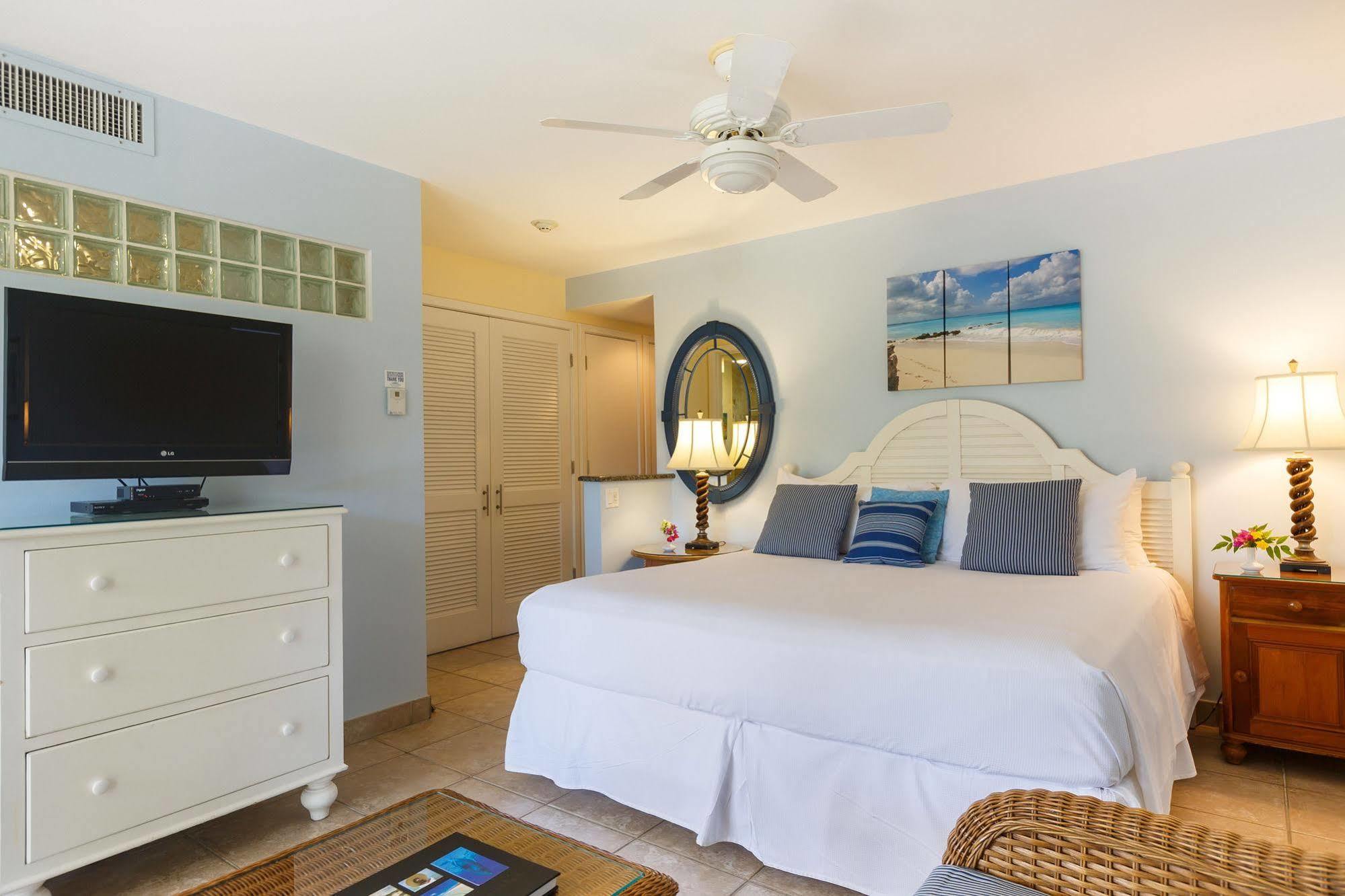 Ocean Club West Resort Grace Bay Eksteriør bilde