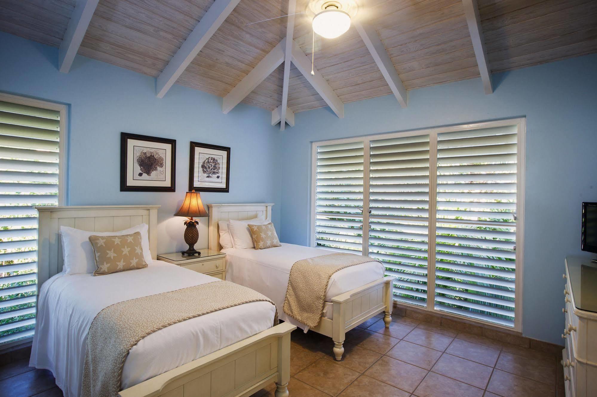 Ocean Club West Resort Grace Bay Eksteriør bilde