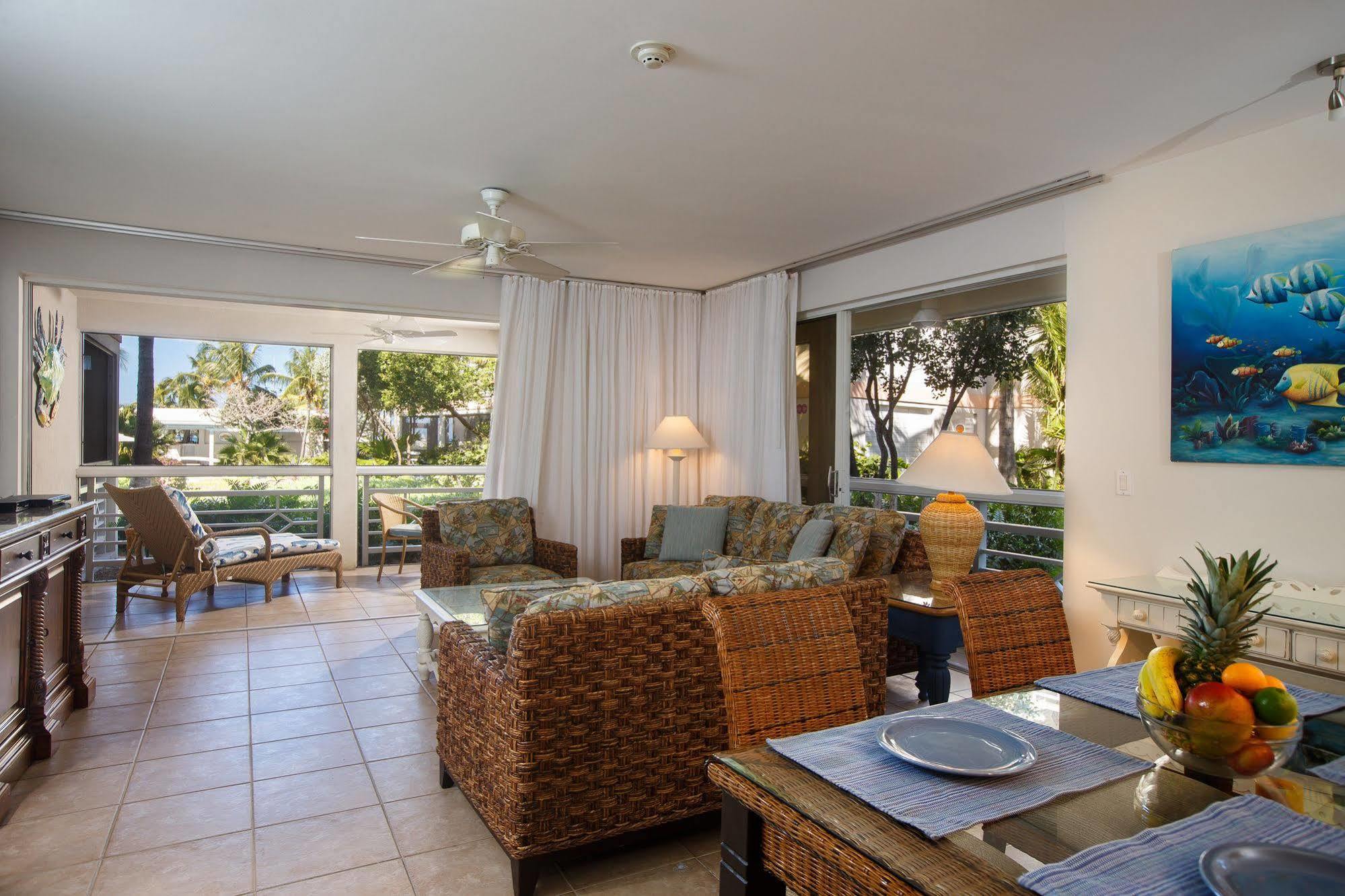 Ocean Club West Resort Grace Bay Eksteriør bilde